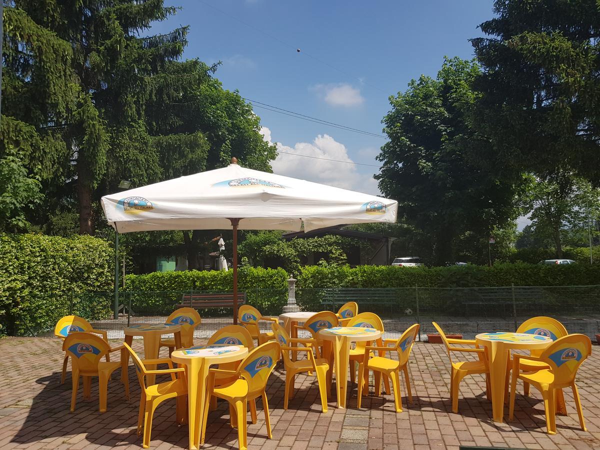 Camping Montorfano Экстерьер фото